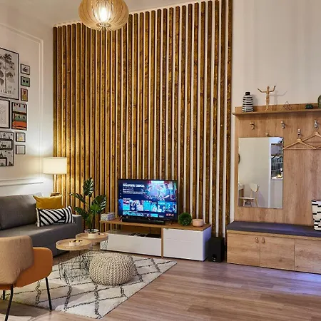 Downtown Design *