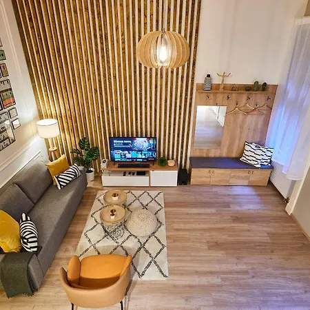 Apartman Downtown Design *